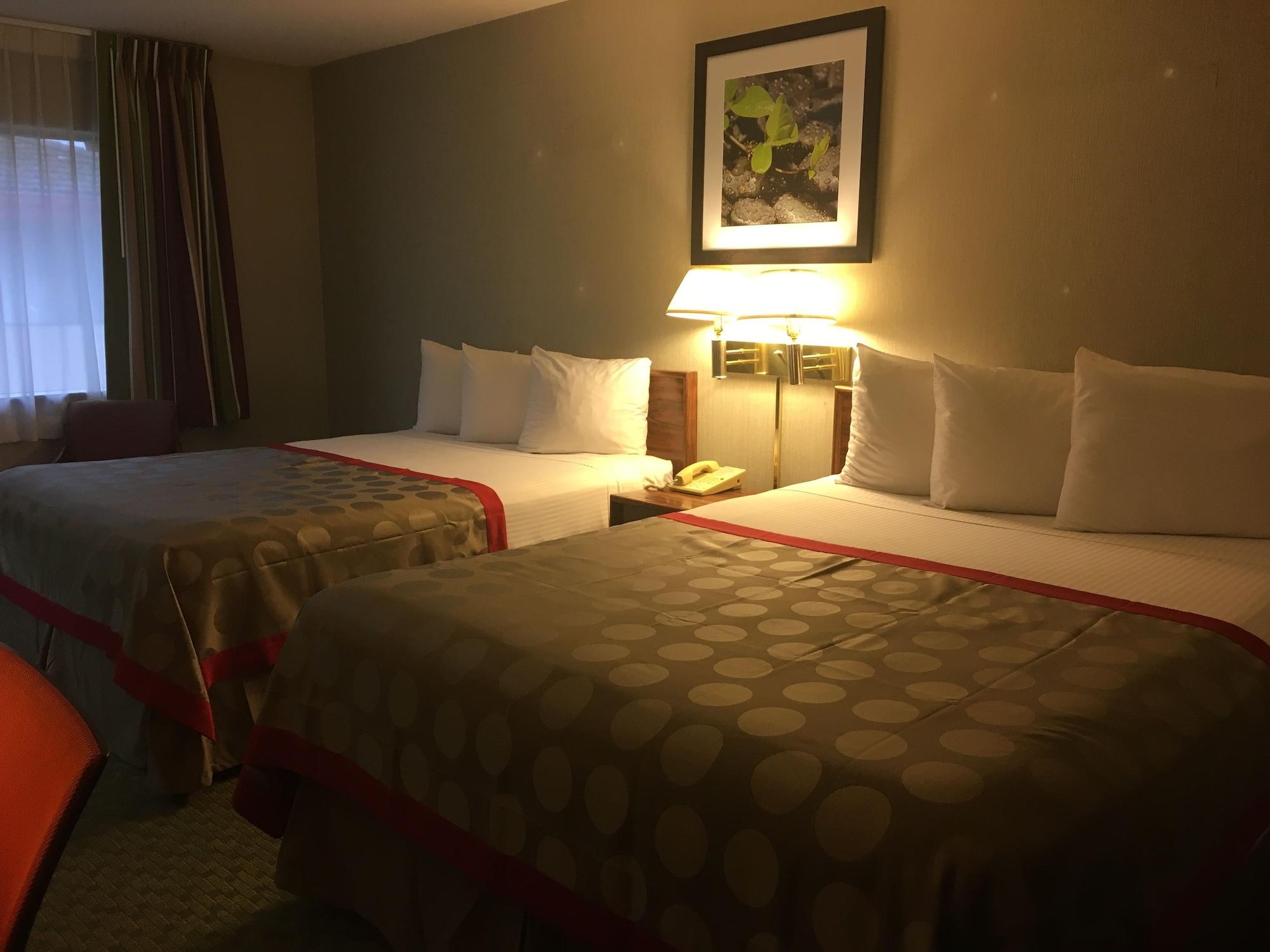 Ramada By Wyndham Portland Airport Hotel Exterior photo